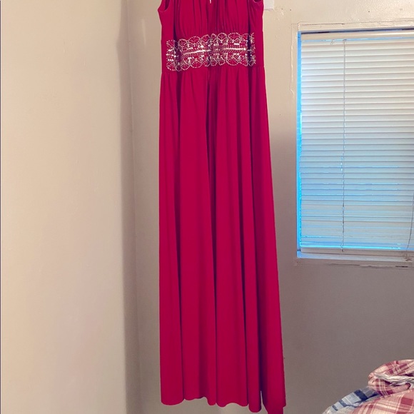 Banquet (Prom) Dress - Picture 2 of 2